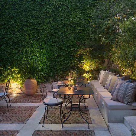 מלון Almayer Art & Heritage Adults Only And Dependance 4*