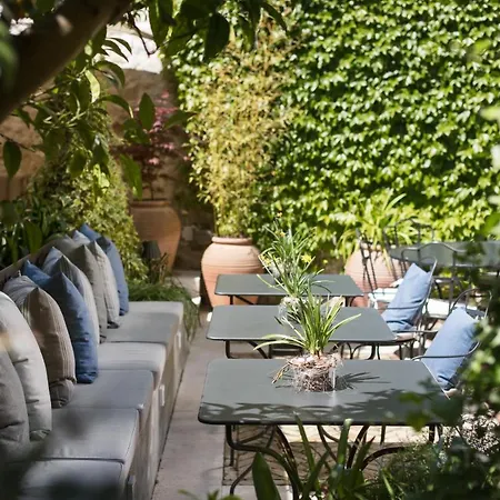 Almayer Art & Heritage Adults Only And Dependance Hotel