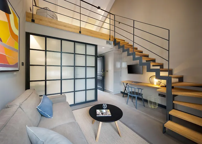 Almayer Art & Heritage Adults Only And Dependance 4* زادار