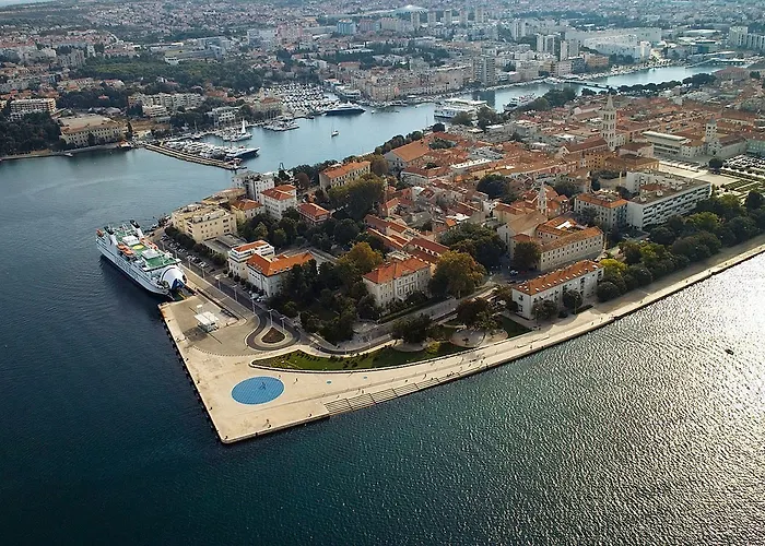 Almayer Art & Heritage Adults Only And Dependance